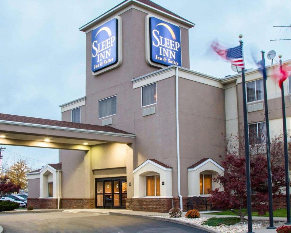 Sleep Inn & Suites Buffalo Airport Cheektowaga - main image