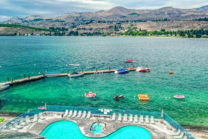 Downtown Dream at Petersons Waterfront Chelan Washington