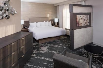 DoubleTree by Hilton Boston Logan Airport Chelsea - image 13