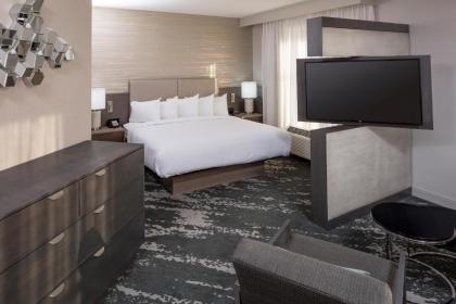 DoubleTree by Hilton Boston Logan Airport Chelsea - image 14