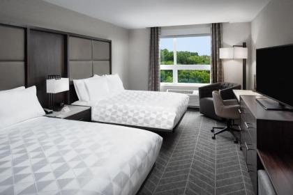 Holiday Inn Boston Logan Airport - Chelsea an IHG Hotel - image 10