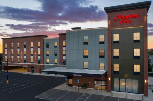 Hampton Inn Boston Logan Airport Chelsea - main image