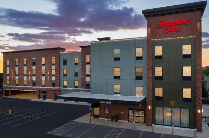 Hampton Inn Boston Logan Airport Chelsea - image 6