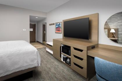 Hampton Inn Boston Logan Airport Chelsea - image 12