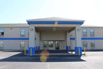 America's Best Value Inn Chenoa - image 5