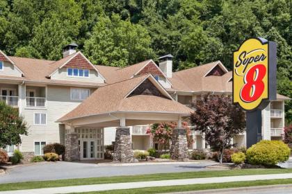 Super 8 by Wyndham Cherokee Cherokee North Carolina