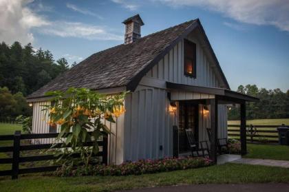 The Barn at Cold Mountain Pond - image 7