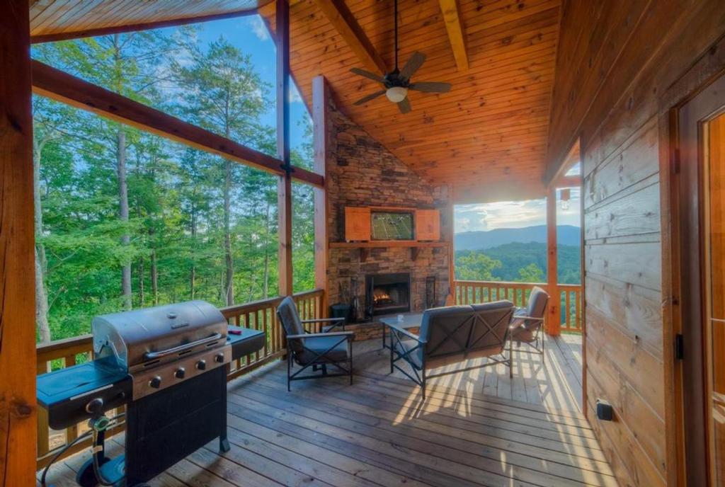 Leatherwood Lodge by Escape to Blue Ridge - main image