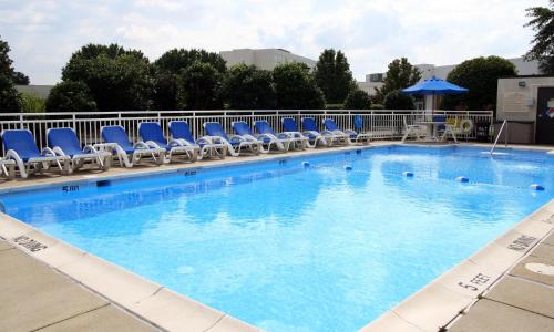 Hampton Inn Norfolk/Chesapeake - Greenbrier Area - image 4