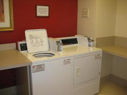 Hilton Garden Inn Chesapeake - image 3