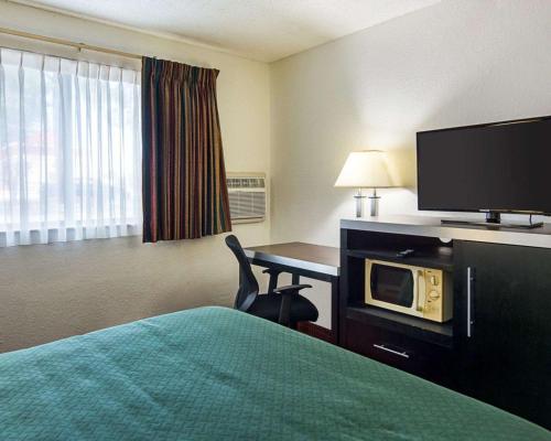 Quality Inn Chesapeake - image 2