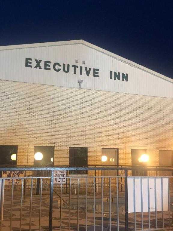 Executive Inn Chester - main image