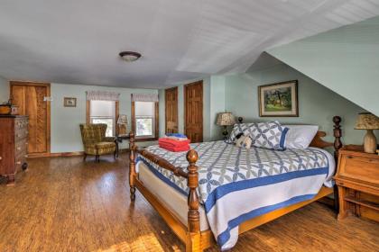 Chester Farmhouse on 100 Acres 15 Min to Okemo! - image 5