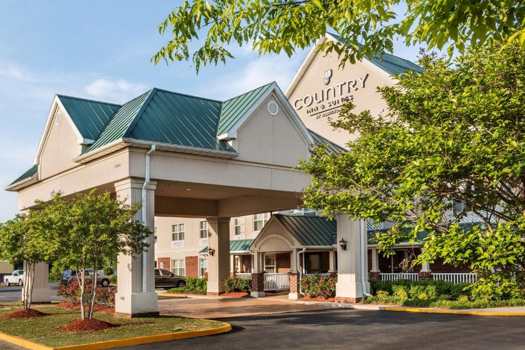 Country Inn & Suites by Radisson Chester VA - main image