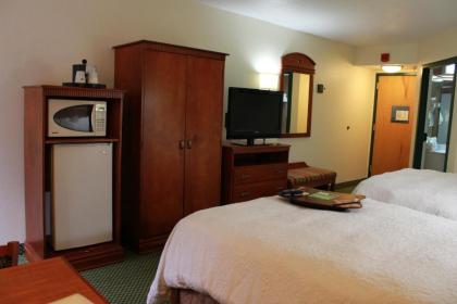 Hampton Inn Chester - image 7