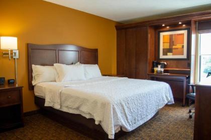 Hampton Inn St. Louis-Chesterfield - image 17