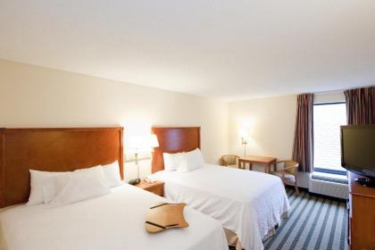 Hampton Inn & Suites St. Louis-Chesterfield - image 16