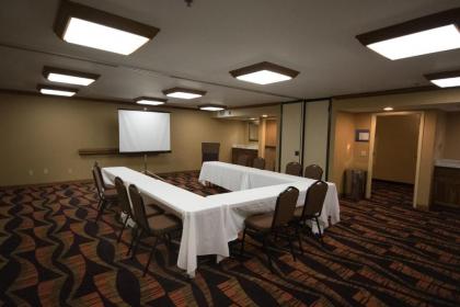 Hampton Inn & Suites St. Louis-Chesterfield - image 9