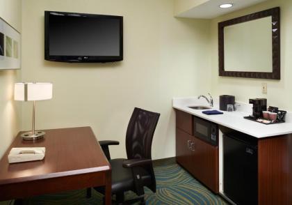 SpringHill Suites St. Louis Chesterfield - image 8