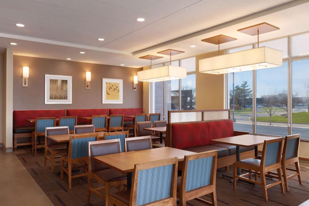 Hyatt Place St. Louis/Chesterfield - image 5