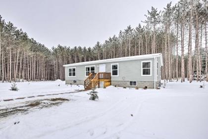 Chic Chetek Hideaway with Lake and Dock Access