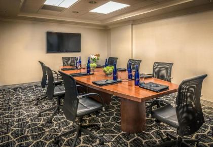 Courtyard by Marriott Bethesda Chevy Chase - image 6