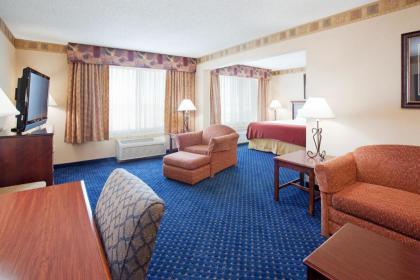 Holiday Inn Express Hotel & Suites Cheyenne an IHG Hotel - image 10