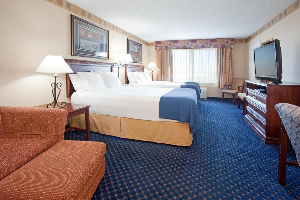 Holiday Inn Express Hotel & Suites Cheyenne an IHG Hotel - image 4