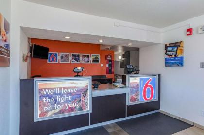 Motel 6 Cheyenne - image 10