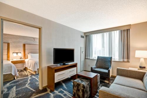 Homewood Suites by Hilton Chicago-Downtown - image 5