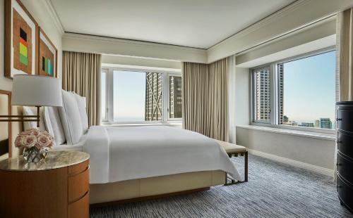 Four Seasons Chicago - image 5