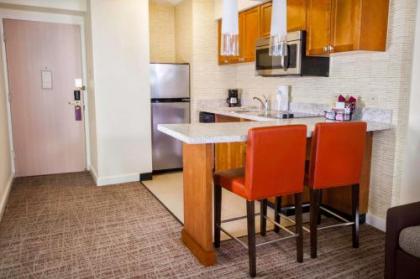 Sonesta ES Suites Chicago Downtown Magnificent Mile - image 9