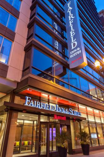 Fairfield Inn and Suites Chicago Downtown-River North - main image