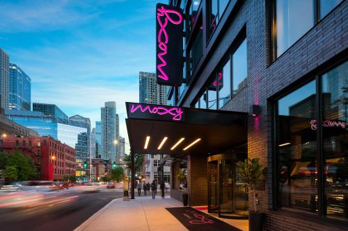 Moxy Chicago Downtown - main image