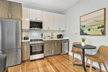 Comfy 1BR walk to Wellington 20min to Downtown - image 13