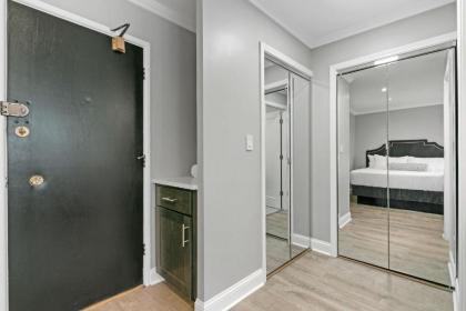 Modern Style City Centre Studio Apartment Lakeview - image 2