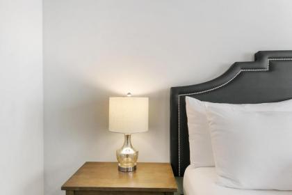 Stay at a Relaxing & Stress-free 1BR Lakeview East - image 13