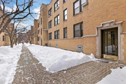 Well Located Apt Complete Amenities Solo/Couple - image 3