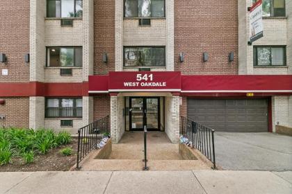 Stunning Solo/Couple 1BR Center of Lakeview Wifi - image 9