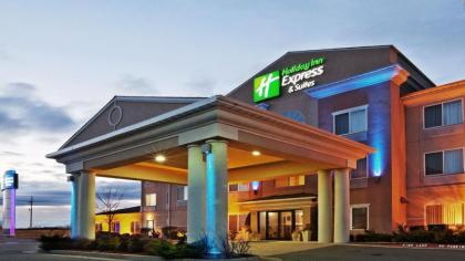 Holiday Inn Express Hotel & Suites Chickasha an IHG Hotel - image 13