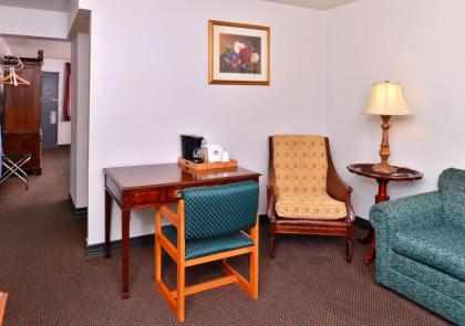 Castle Inn & Suites Chickasha - image 6