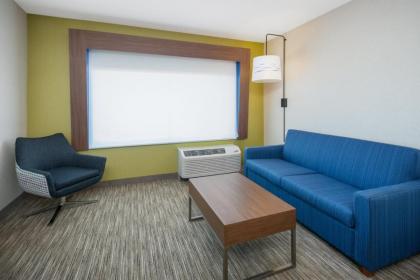 Holiday Inn Express & Suites - Chico an IHG Hotel - image 11