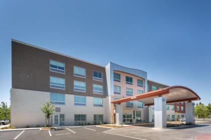 Holiday Inn Express & Suites - Chico an IHG Hotel - image 6