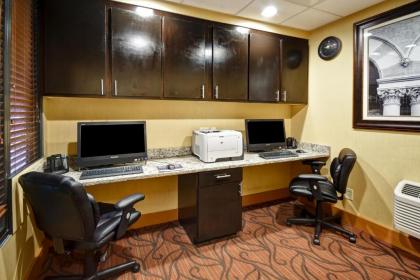 Hampton Inn Chicopee - Springfield - image 6