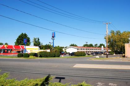 Motel 6-Chicopee MA - Springfield - image 15