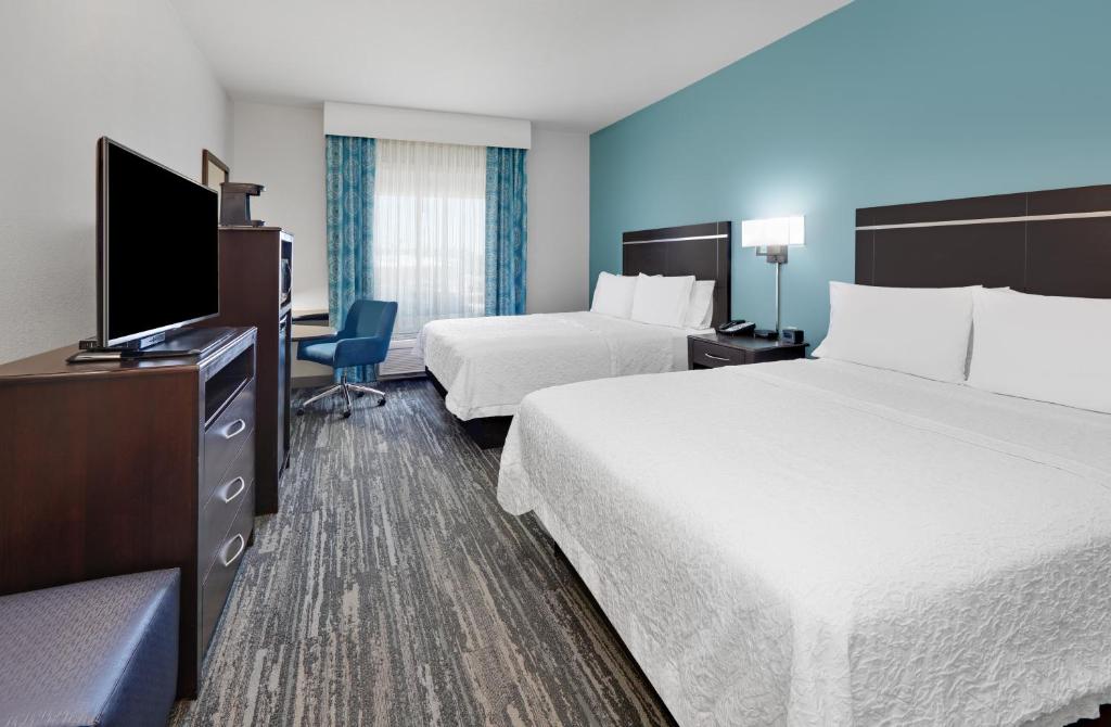 Hampton Inn & Suites Childress - image 3