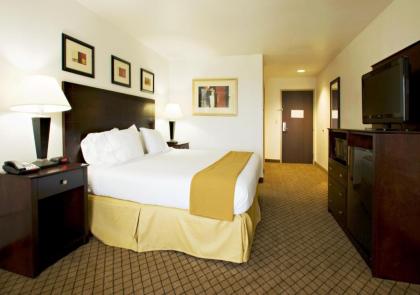 Holiday Inn Express Childress an IHG Hotel - image 10