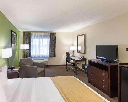 Quality Inn Childress - image 10