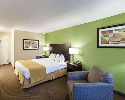 Quality Inn Childress - image 7