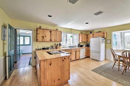 Chilmark House with Sunroom on Marthas Vineyard - image 12